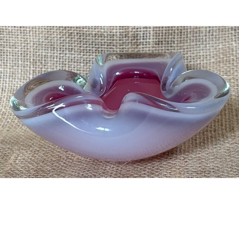 Vintage Pink Opaline Cased Glass Ashtray Trinket Dish Bowl Mid Century Modern - Picture 5 of 8